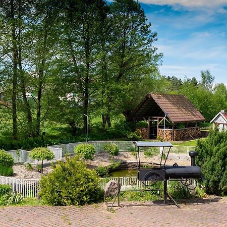 Pensjonat Agroturystyczny Pod Modrzewiem Bed & Breakfast Florczaki Ngoại thất bức ảnh
