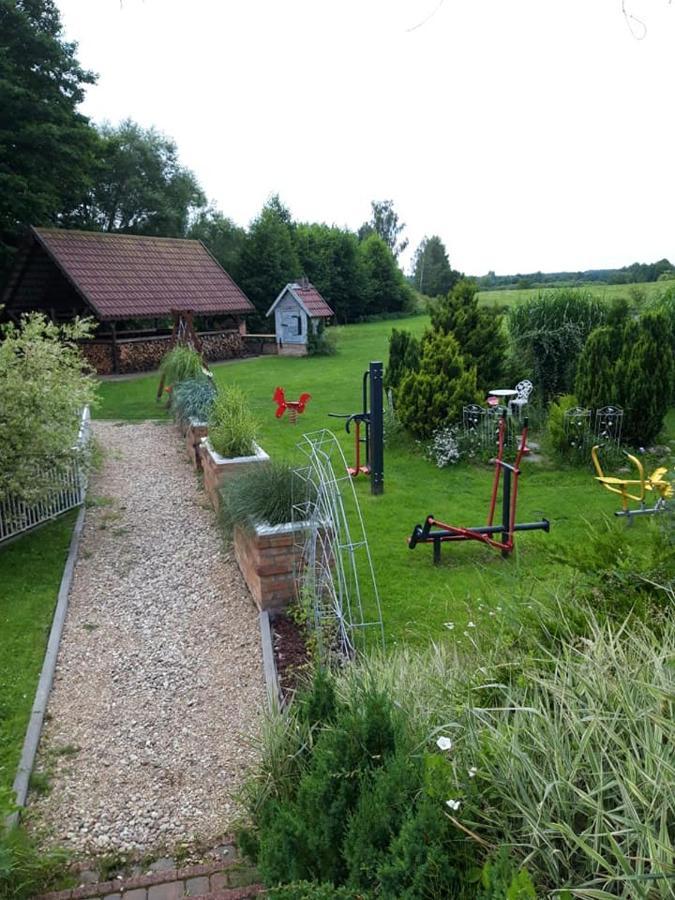 Pensjonat Agroturystyczny Pod Modrzewiem Bed & Breakfast Florczaki Ngoại thất bức ảnh