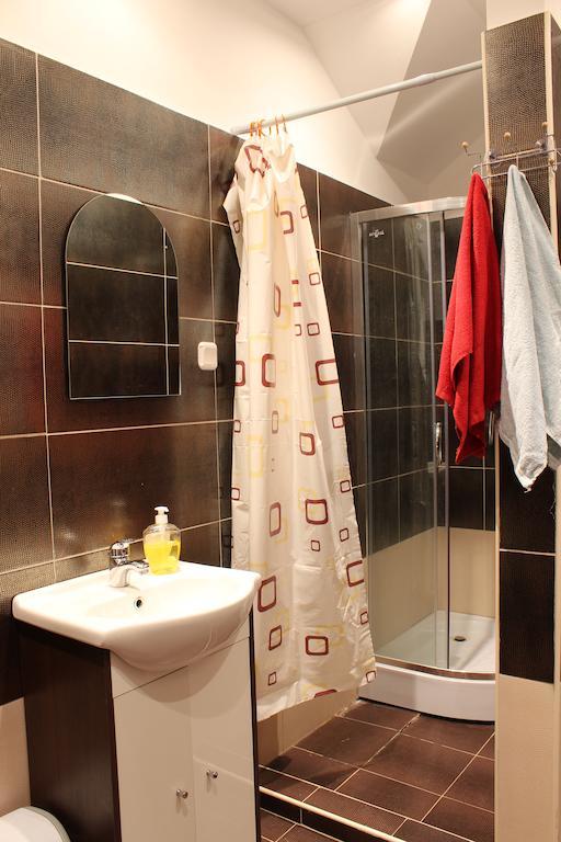 Pensjonat Agroturystyczny Pod Modrzewiem Bed & Breakfast Florczaki Ngoại thất bức ảnh