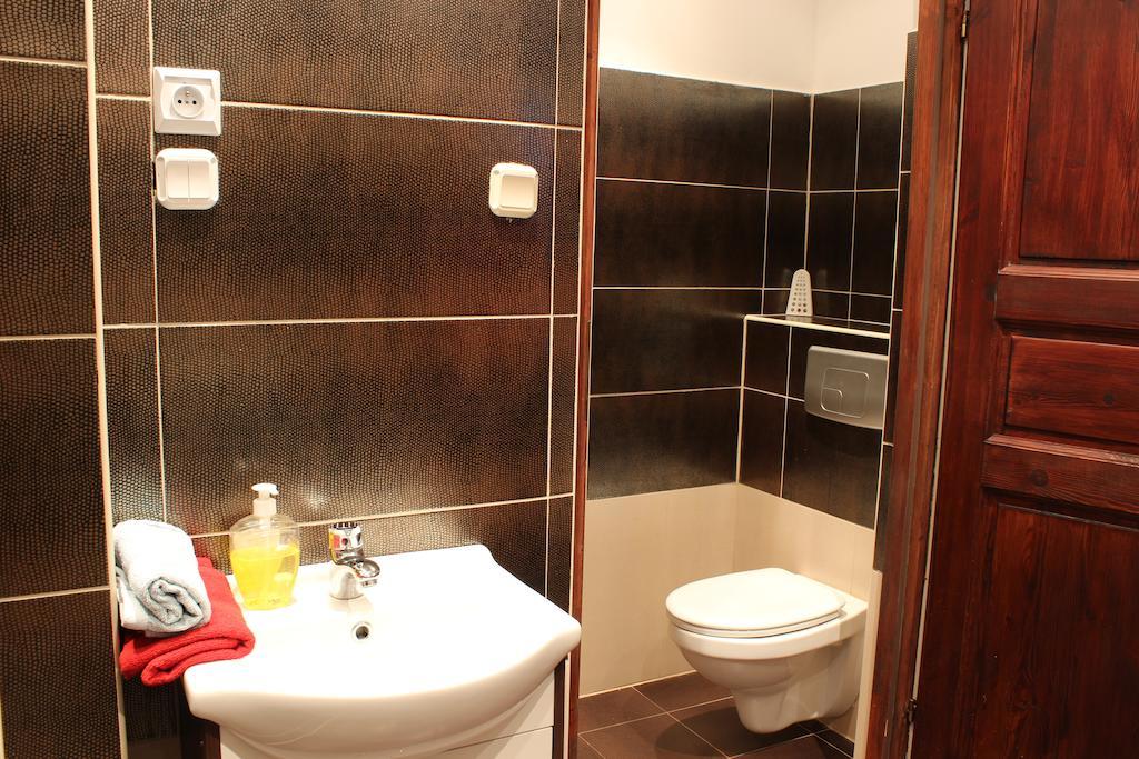 Pensjonat Agroturystyczny Pod Modrzewiem Bed & Breakfast Florczaki Ngoại thất bức ảnh