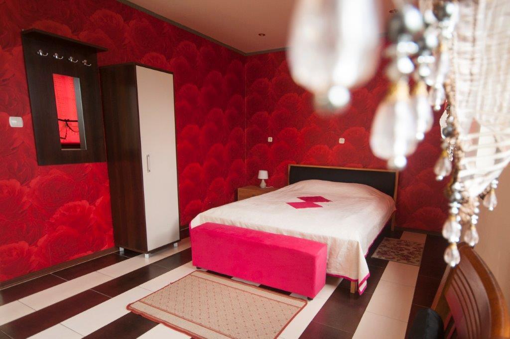 Pensjonat Agroturystyczny Pod Modrzewiem Bed & Breakfast Florczaki Ngoại thất bức ảnh